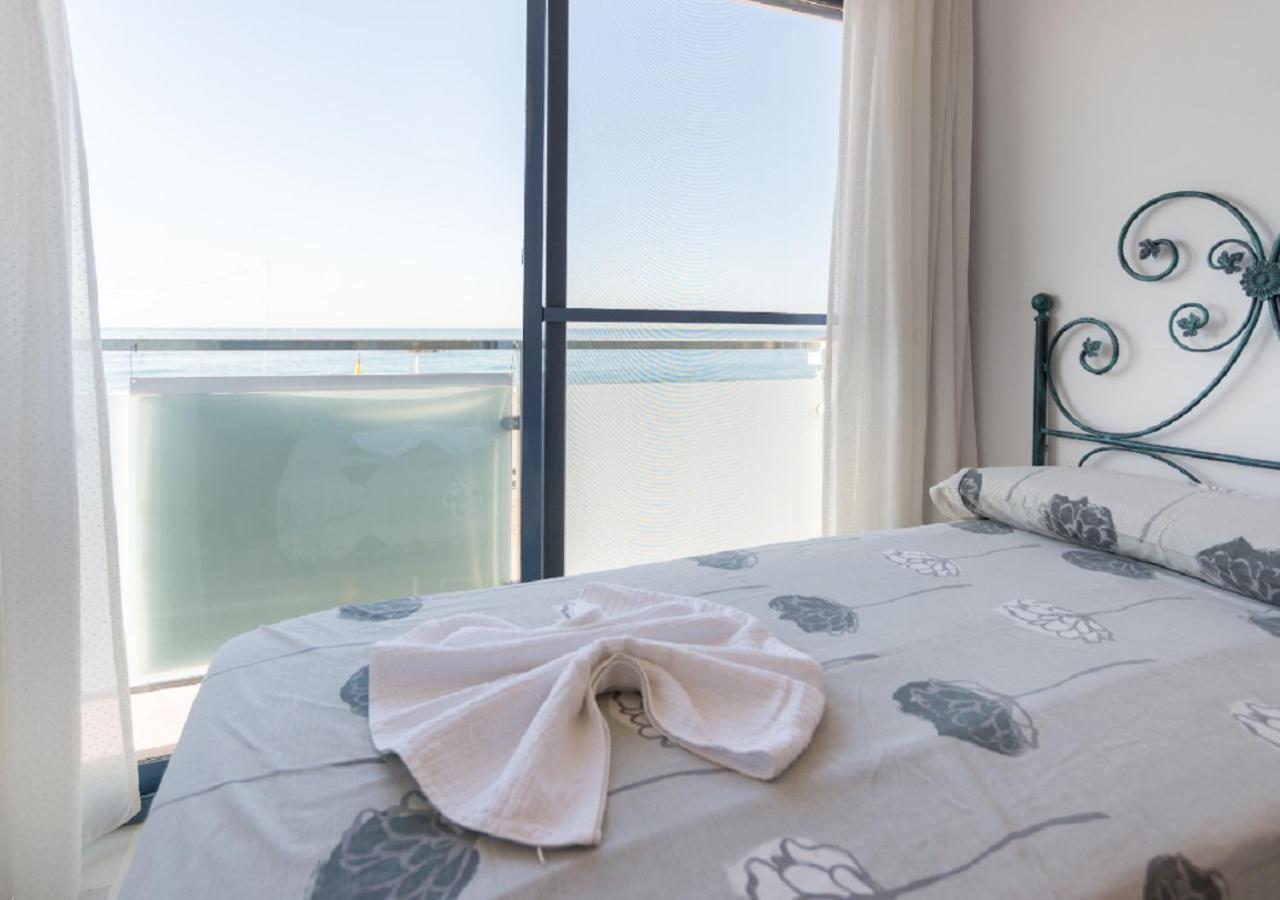Apartamentos Varadero Sea View La Cala Del Moral Luaran gambar
